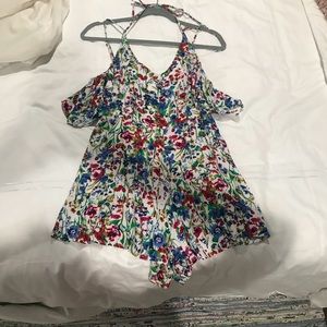 Super cute floral romper!
